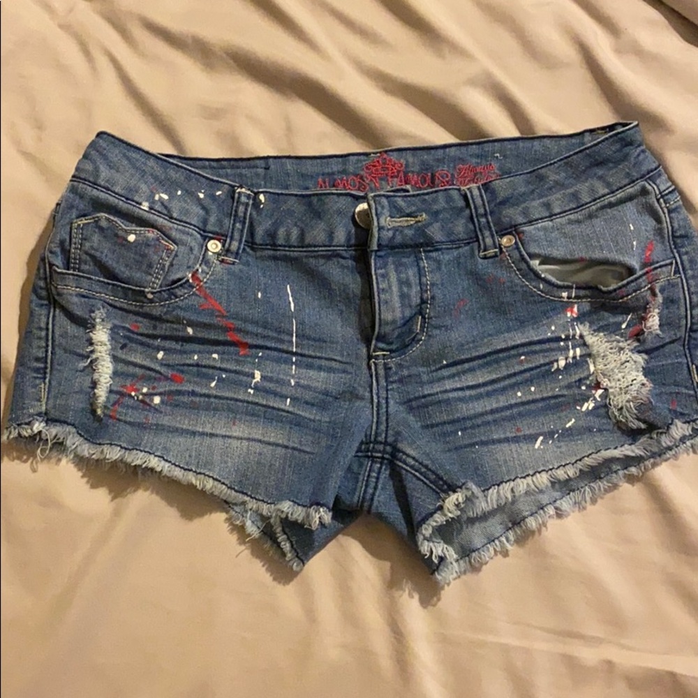 Shorty shorts
